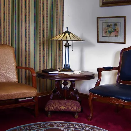 Benton Place Inn Eureka Springs Room photo