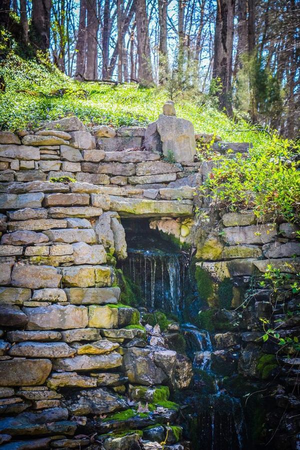 Benton Place * Eureka Springs